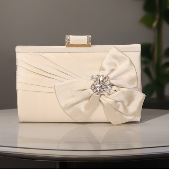Badgley Mischka Handbags - Badgley Mischka Rhinestone Bow Guile Clutch Ivory  Evening Bag